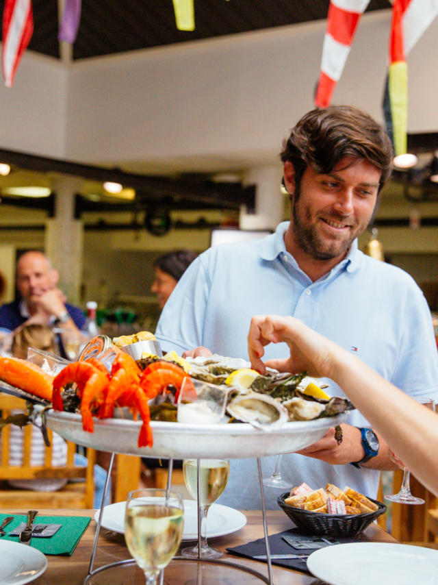 Couple Fruits De Mer @conteurs