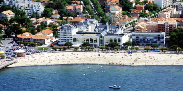 Vue Aérienne Palais Des Congrès Arcachon