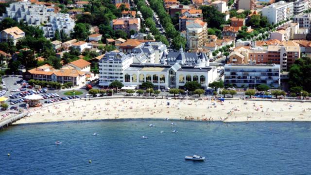 Vue Aérienne Palais Des Congrès Arcachon