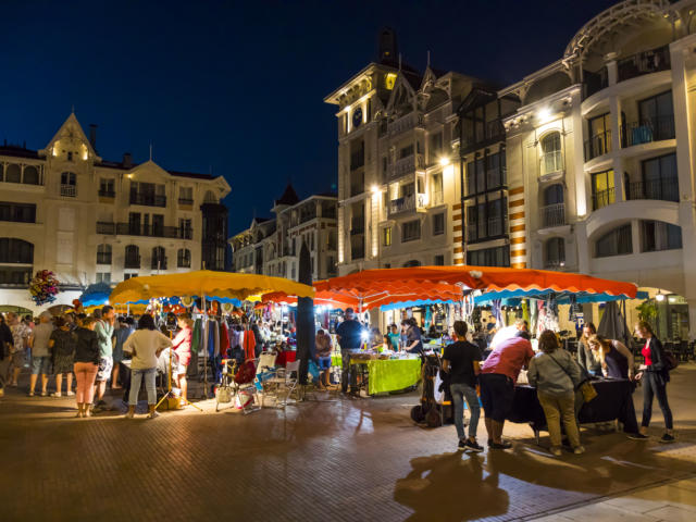 Marché Nocturne