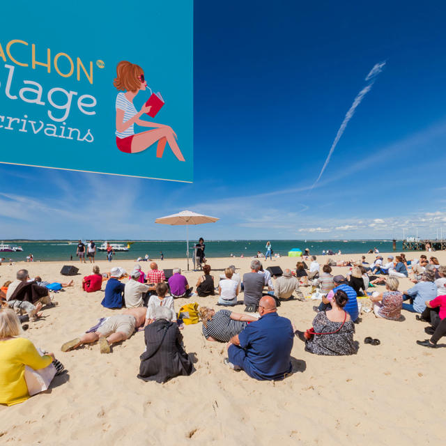 Plage aux Ecrivains - La lecture sur le sable