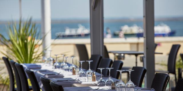 soiree-restaurant-terrasse.jpg