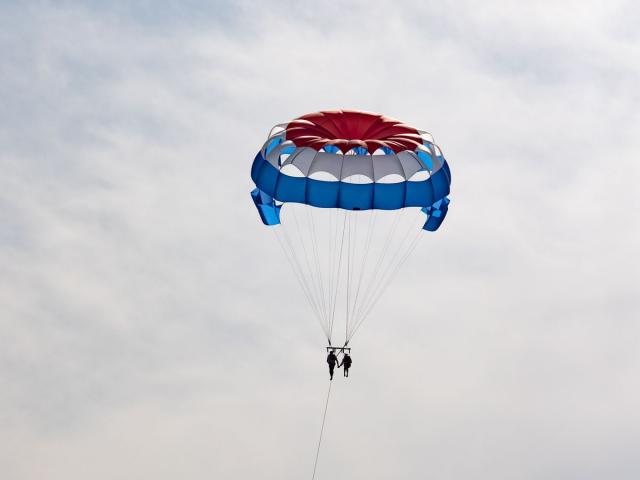 Parachute ascensionnel